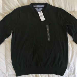 Dark green Tommy Hilfiger V-neck sweater NWT